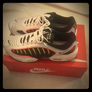 Nike Air Max Tailwind - Brand New $110 with box